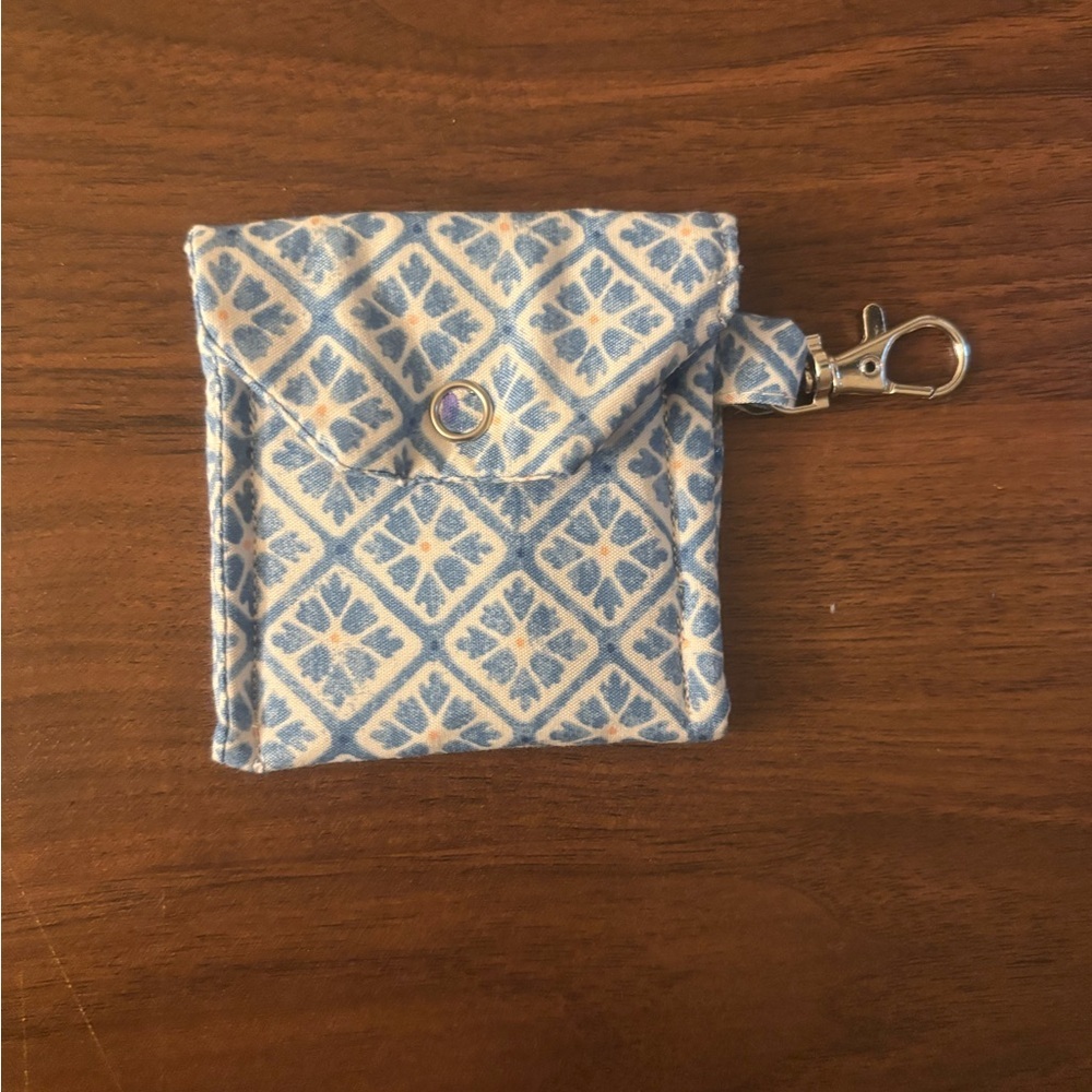 AirPod Patterned Pouch with Clip